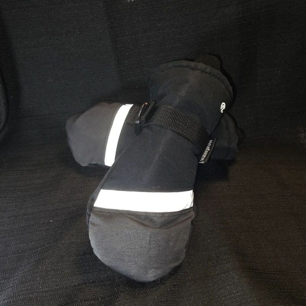 C9 Champion Kids Snow Mittens Size 4/7 3M Thinsulate Black Reflective Winter